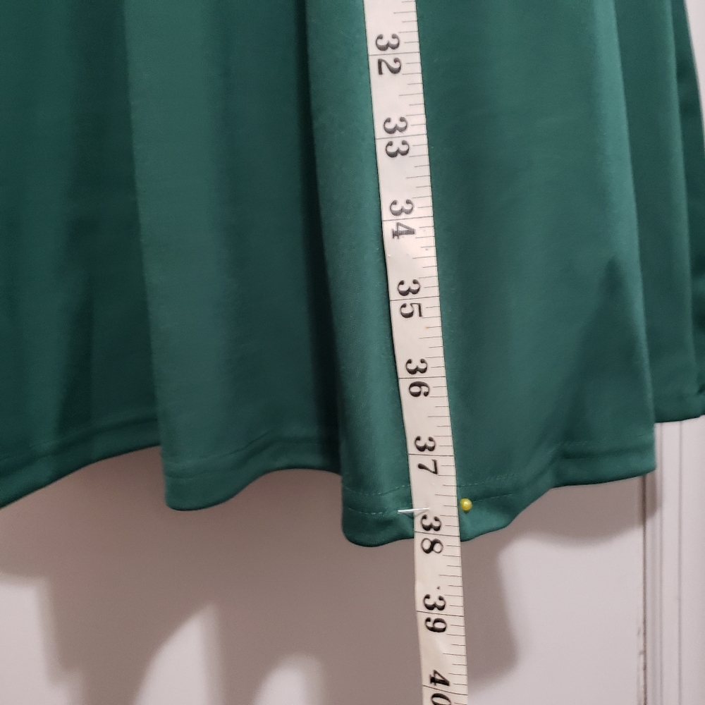 Green Dress - Picture 4 of 5